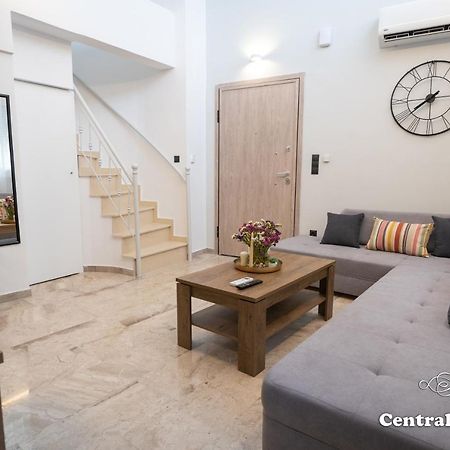 Central Lux House Kalamata Bagian luar foto